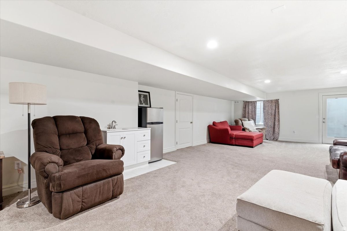 MONARCH MEADOWS - Residential