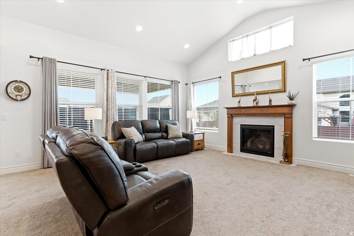 MONARCH MEADOWS - Residential