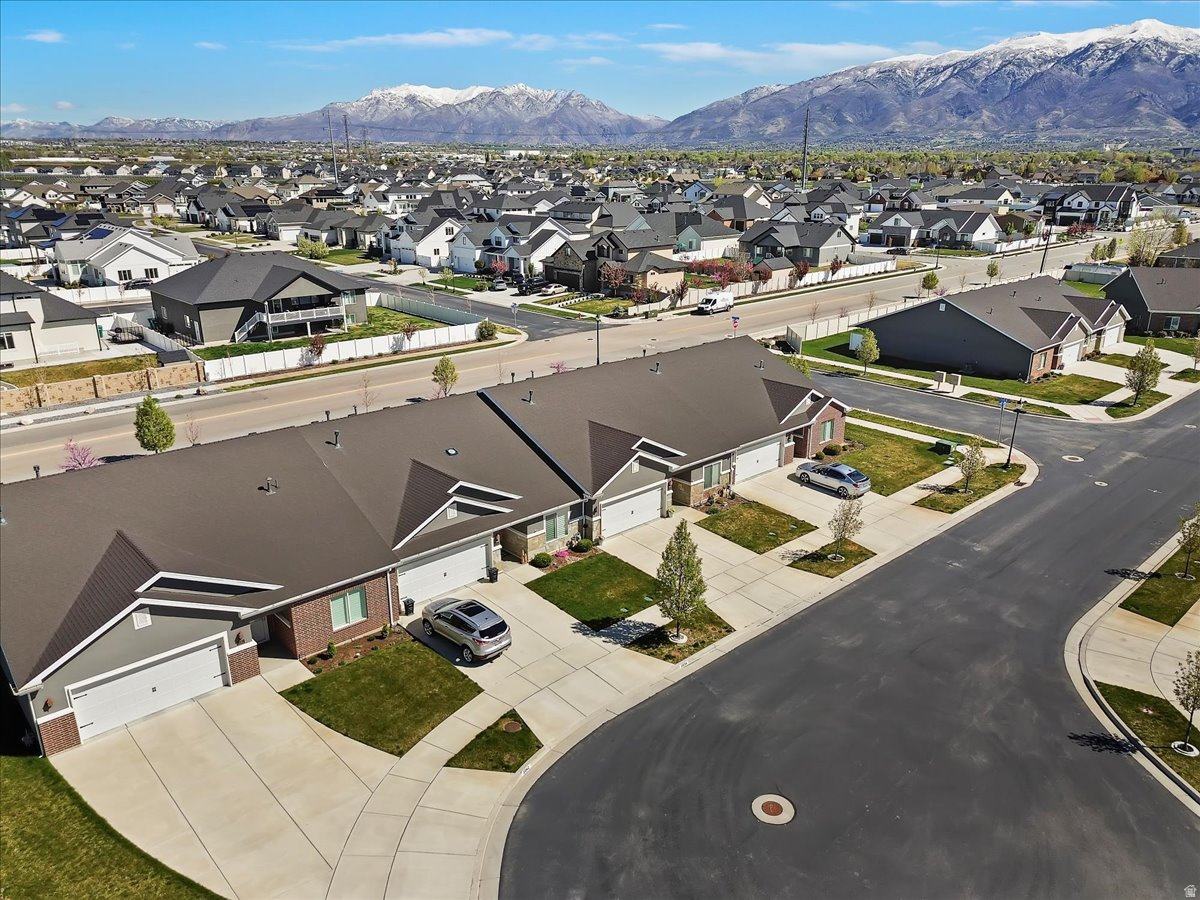 VILLAS AT KAYS CREEK - Residential