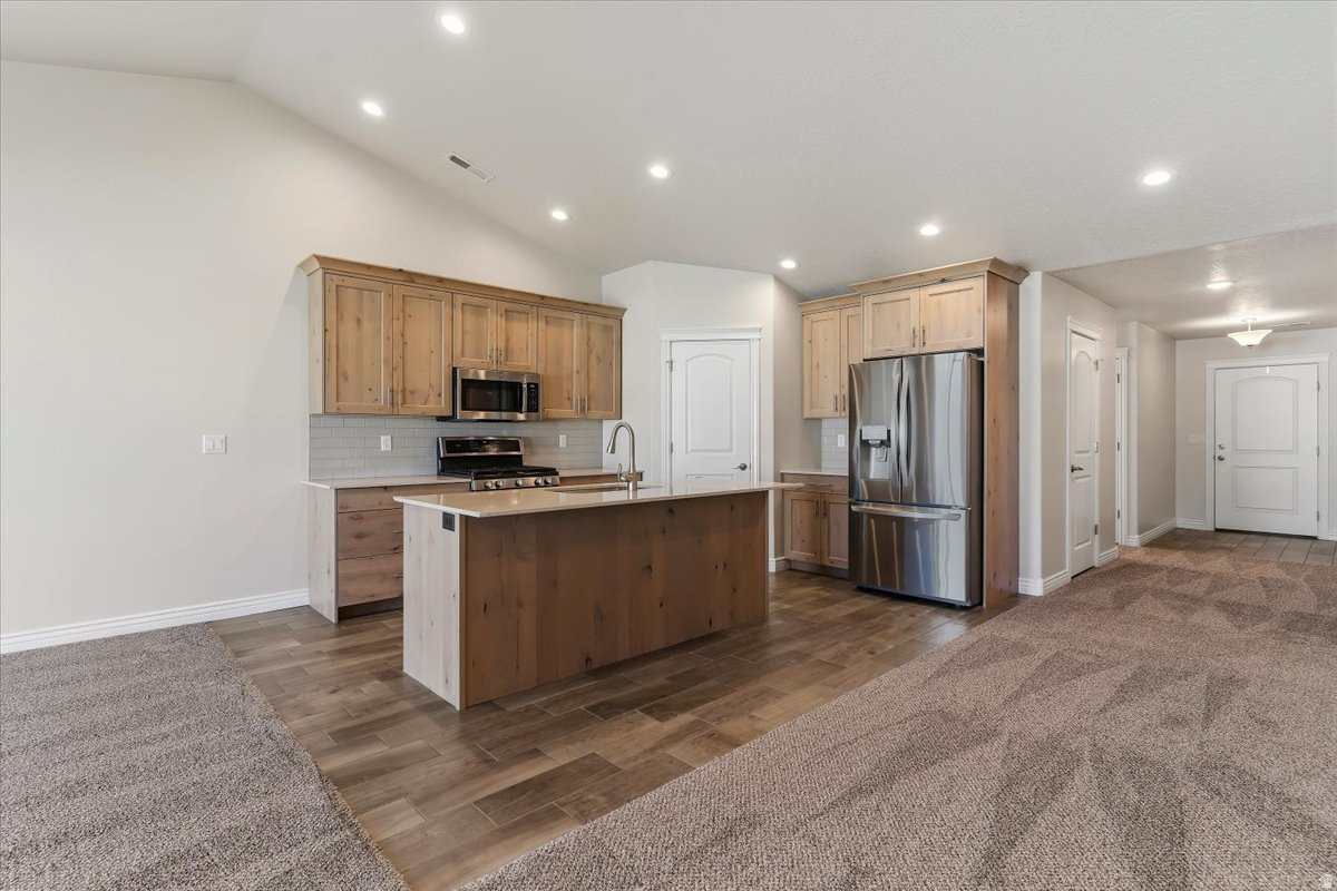 VILLAS AT KAYS CREEK - Residential