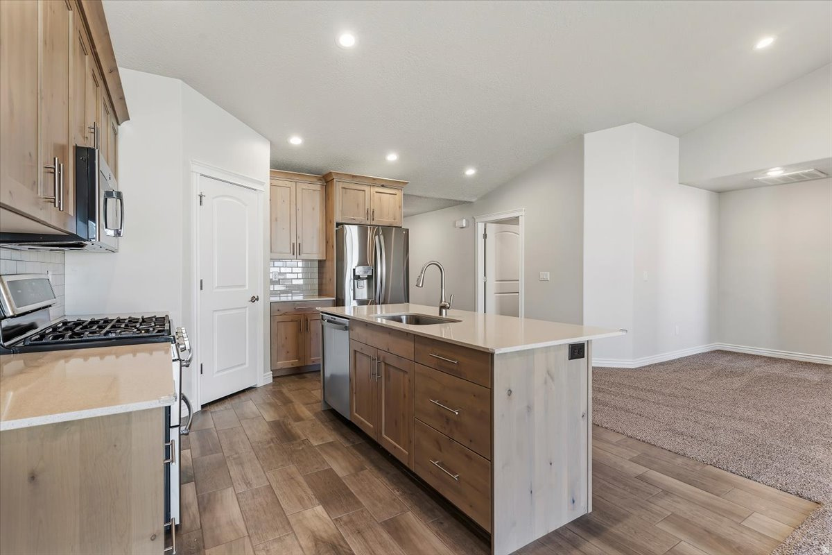 VILLAS AT KAYS CREEK - Residential