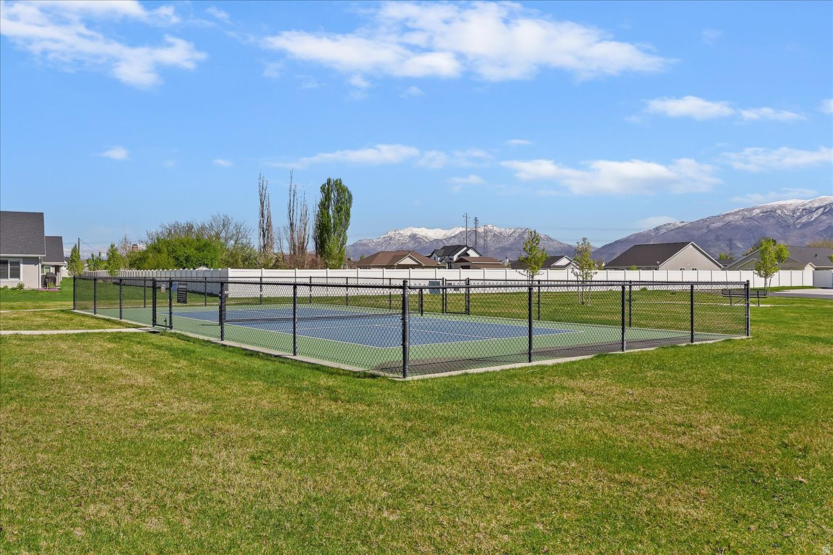VILLAS AT KAYS CREEK - Residential