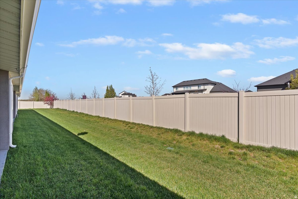 VILLAS AT KAYS CREEK - Residential