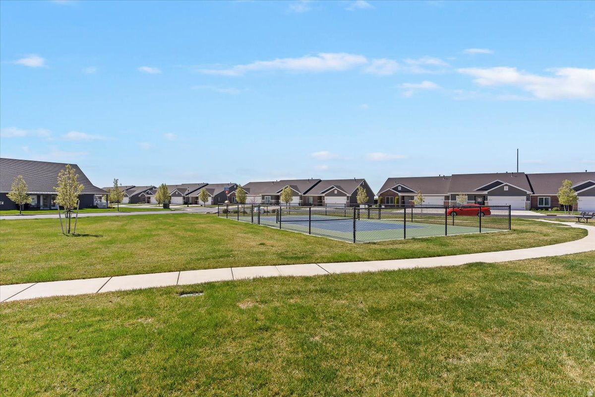 VILLAS AT KAYS CREEK - Residential