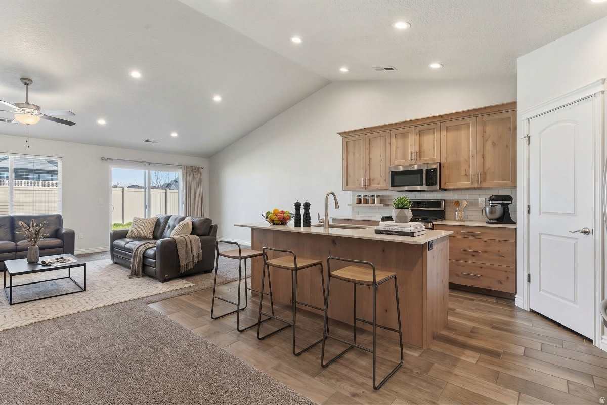 VILLAS AT KAYS CREEK - Residential