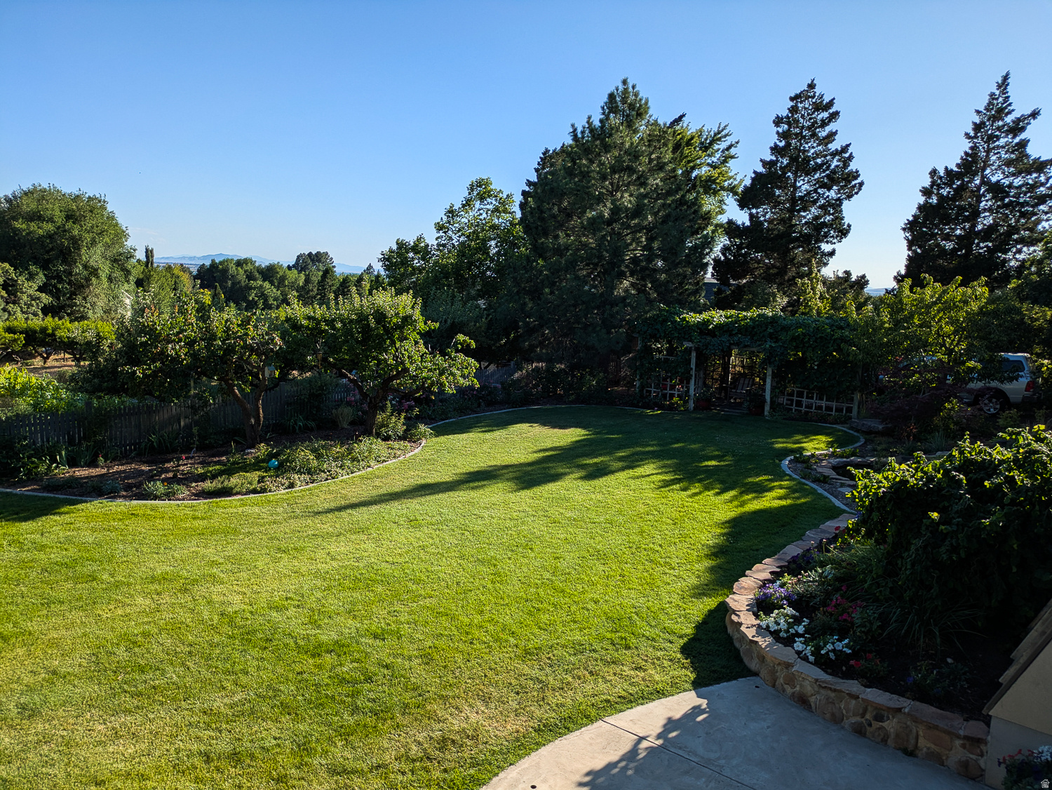 MOYES ESTATES - Residential