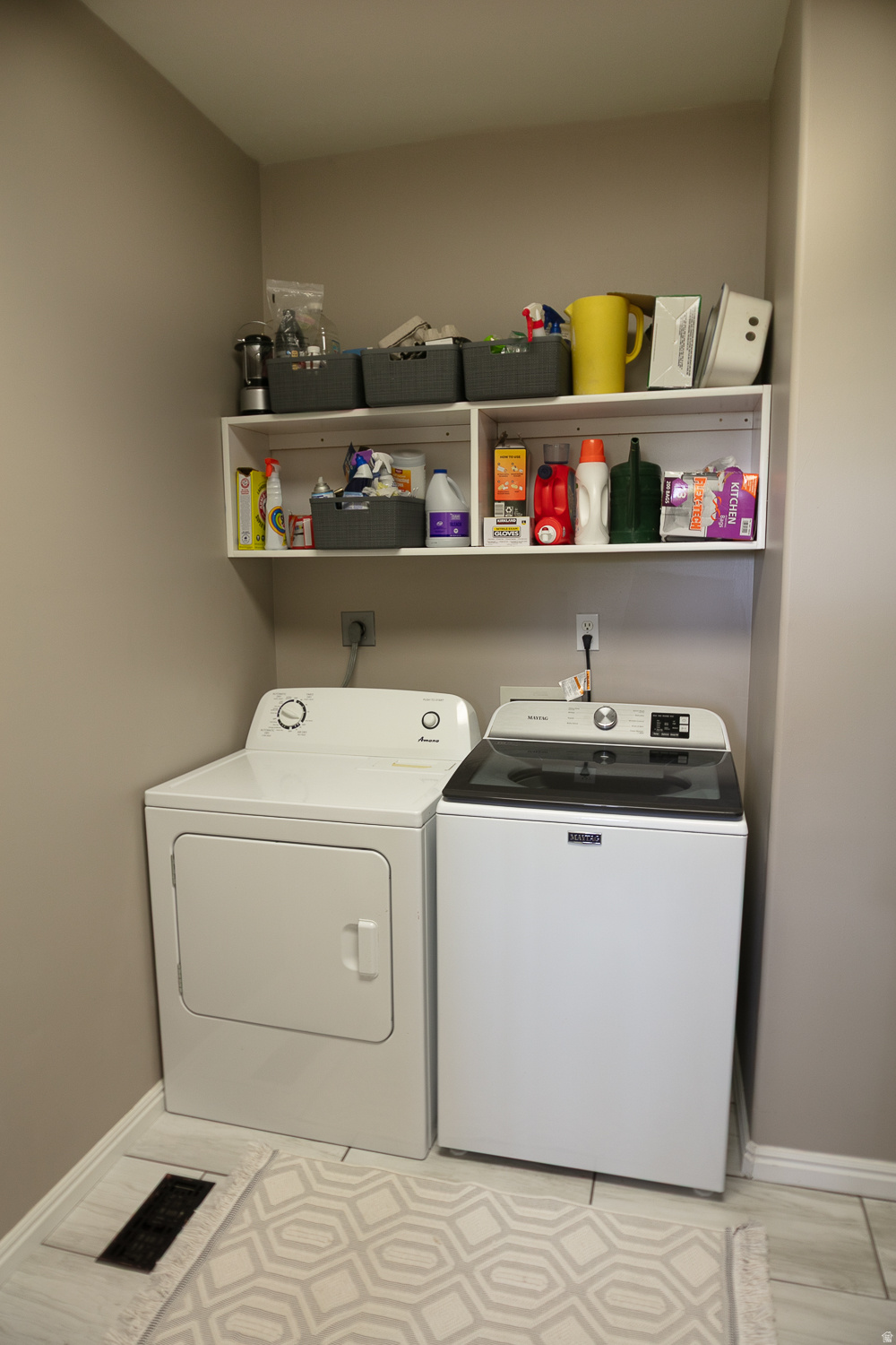 MOYES ESTATES - Residential