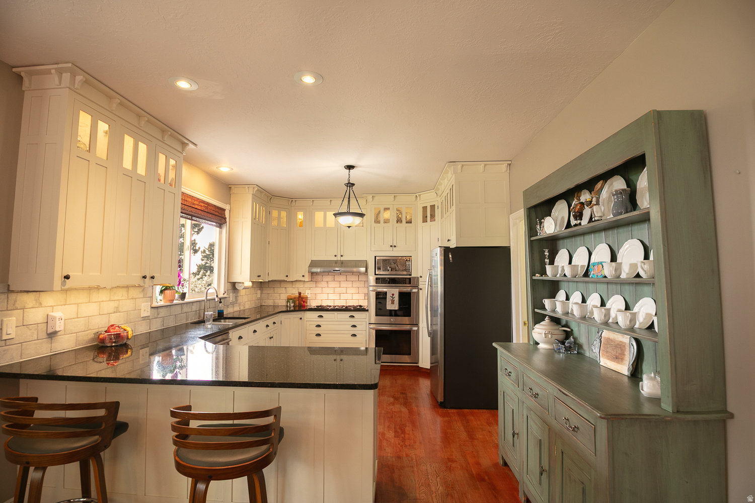 MOYES ESTATES - Residential