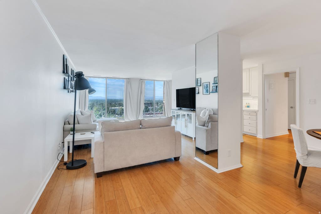 Photo of 777 E SOUTH TEMPLE S #8B, Salt Lake City, UT 84102 (MLS # 2163044)