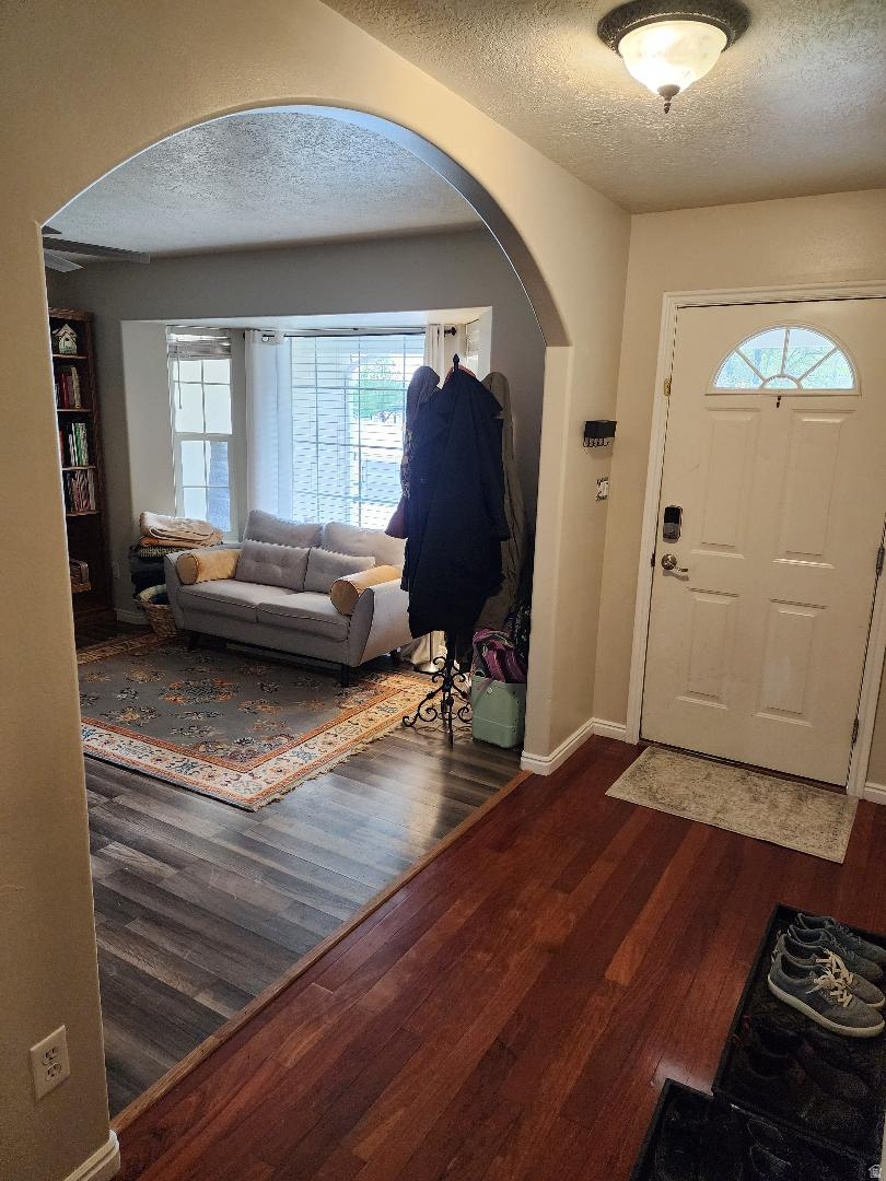 HUNTERS MEADOW SUBD - Residential