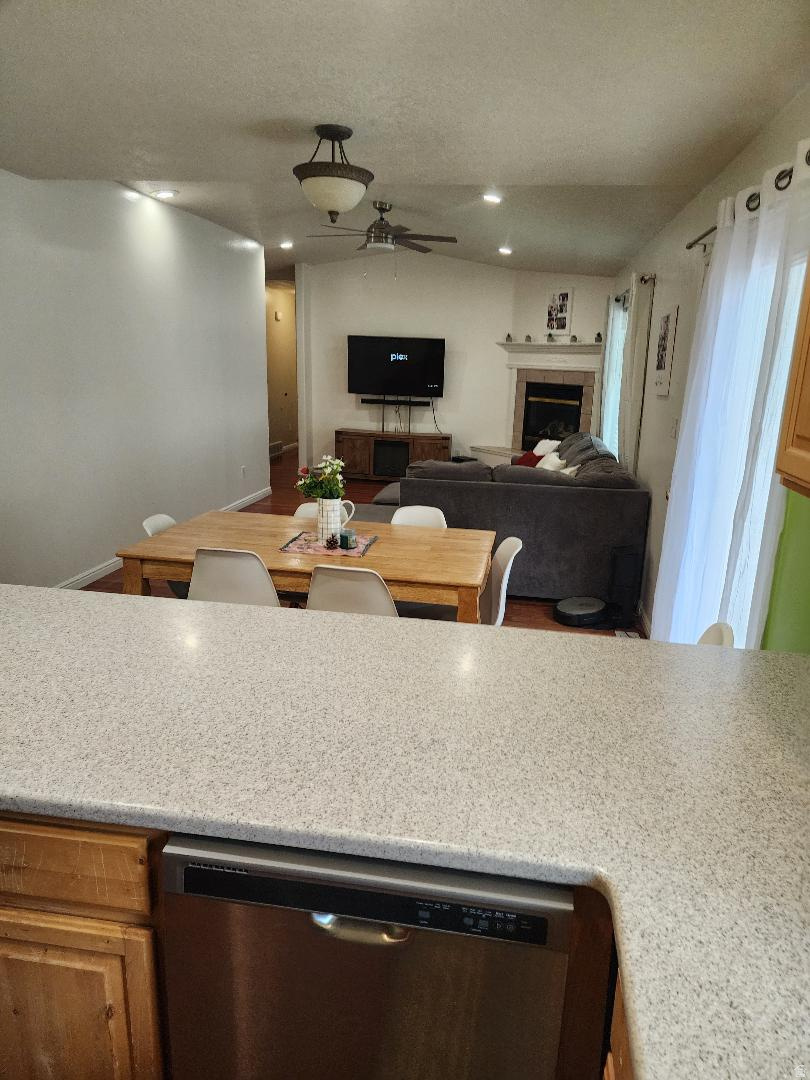 HUNTERS MEADOW SUBD - Residential
