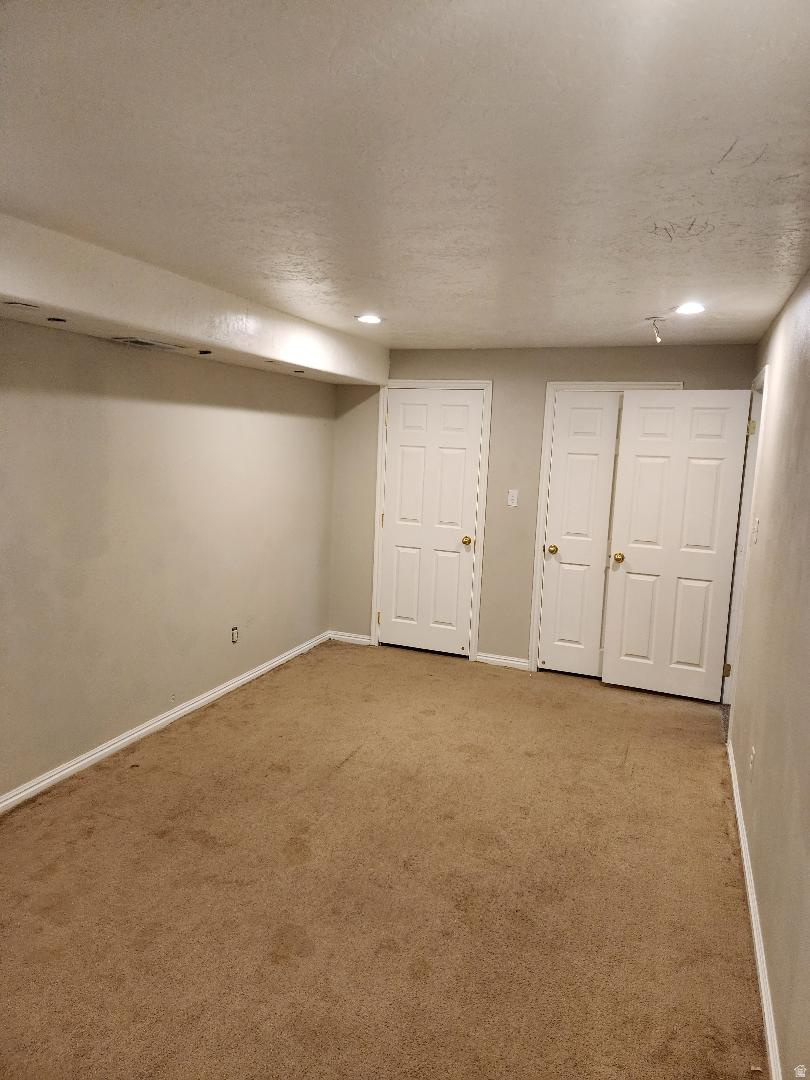 HUNTERS MEADOW SUBD - Residential