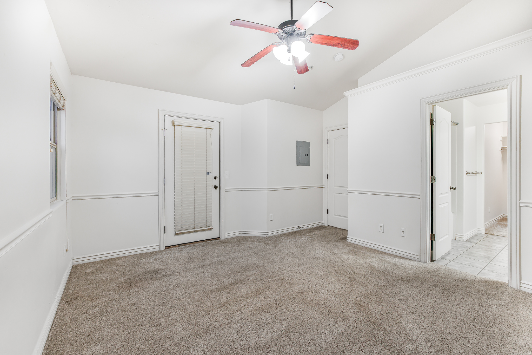 BELLE MONET CONDO - Residential