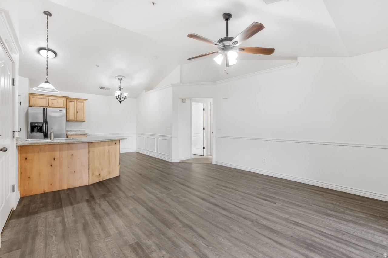 BELLE MONET CONDO - Residential