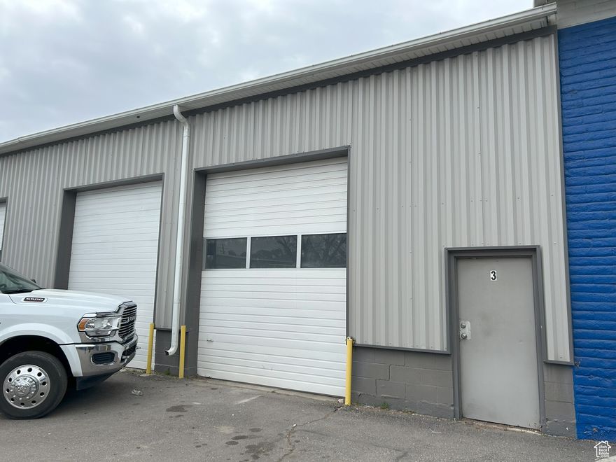 Newly Renovated Industrial Warehouse with two 12' H x 10' W overhead doors. 1,065 SF available. Secure, fenced yard & parking. 3-Phase Power. Small office space with light-duty storage mezzanine above. Conveniently located off 21st Street near the freeway and major roads.