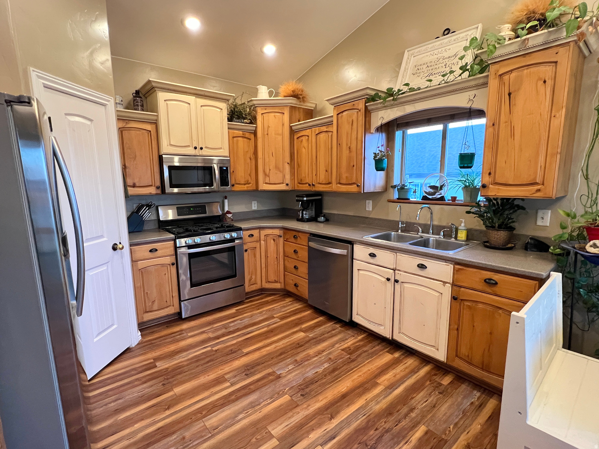 POLELINE - Residential