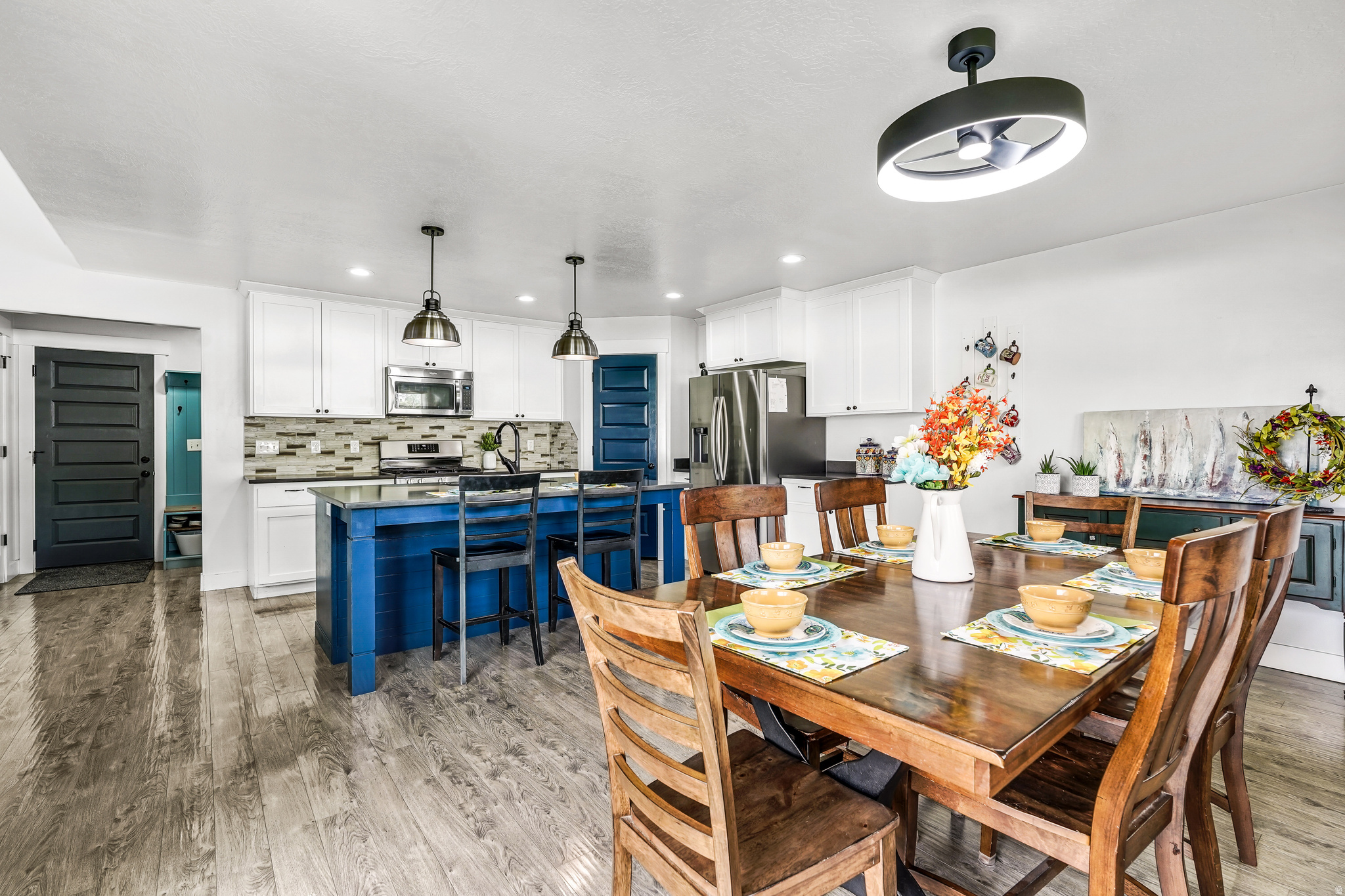 VALLEY VIEW - Residential