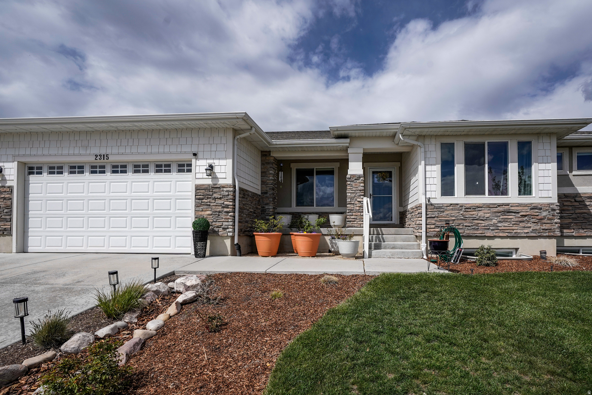 VALLEY VIEW - Residential