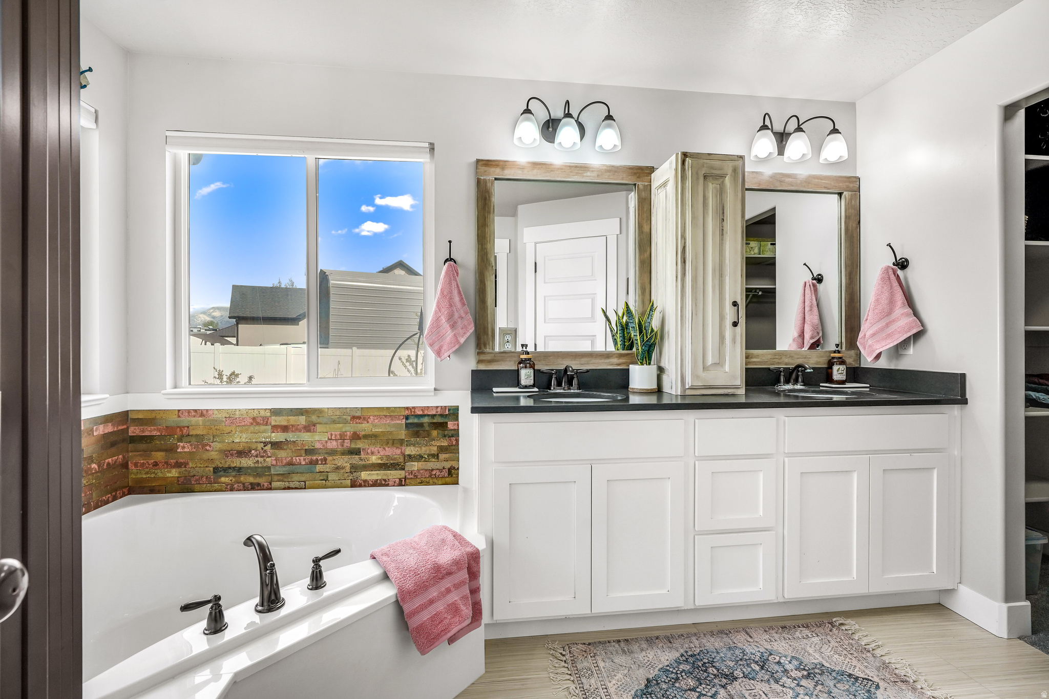 VALLEY VIEW - Residential