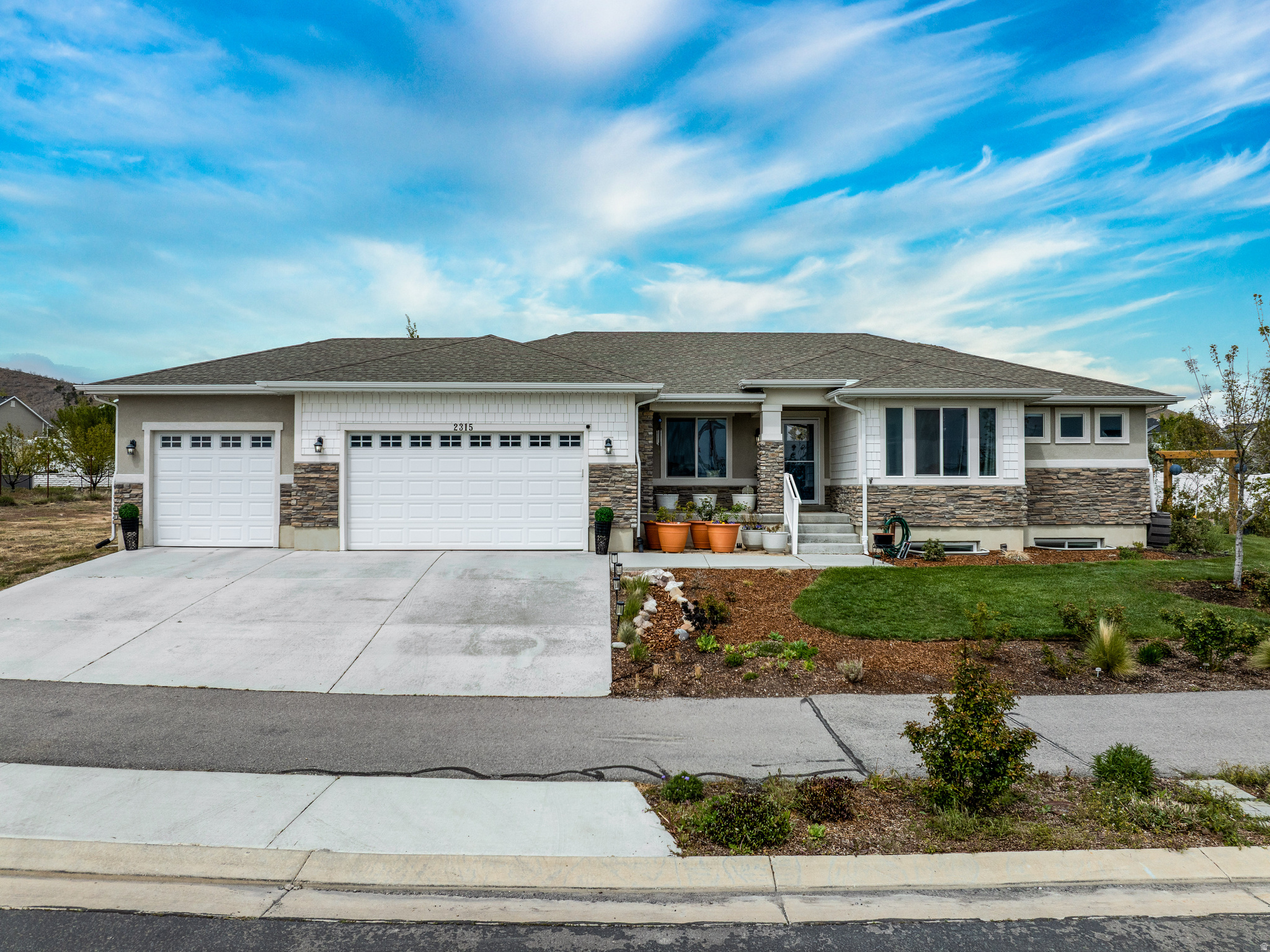 VALLEY VIEW - Residential