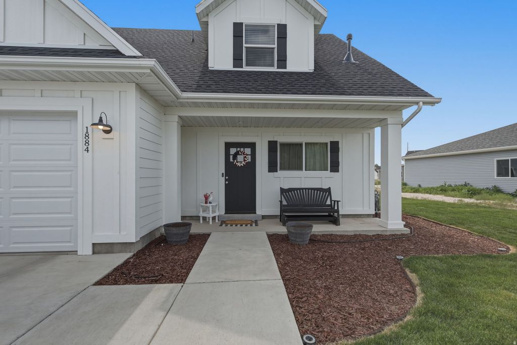 Photo of 1884 N 515 W, Logan, UT 84341 (MLS # 2158208)