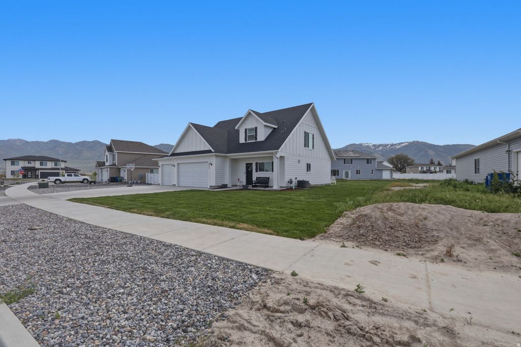 Photo of 1884 N 515 W, Logan, UT 84341 (MLS # 2158208)
