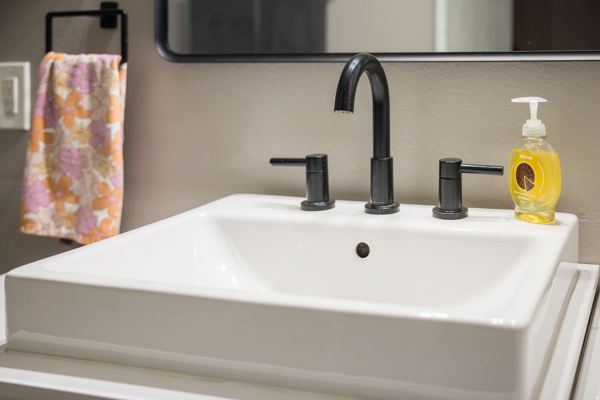 ASHLEY PARK CONDO PH - Residential