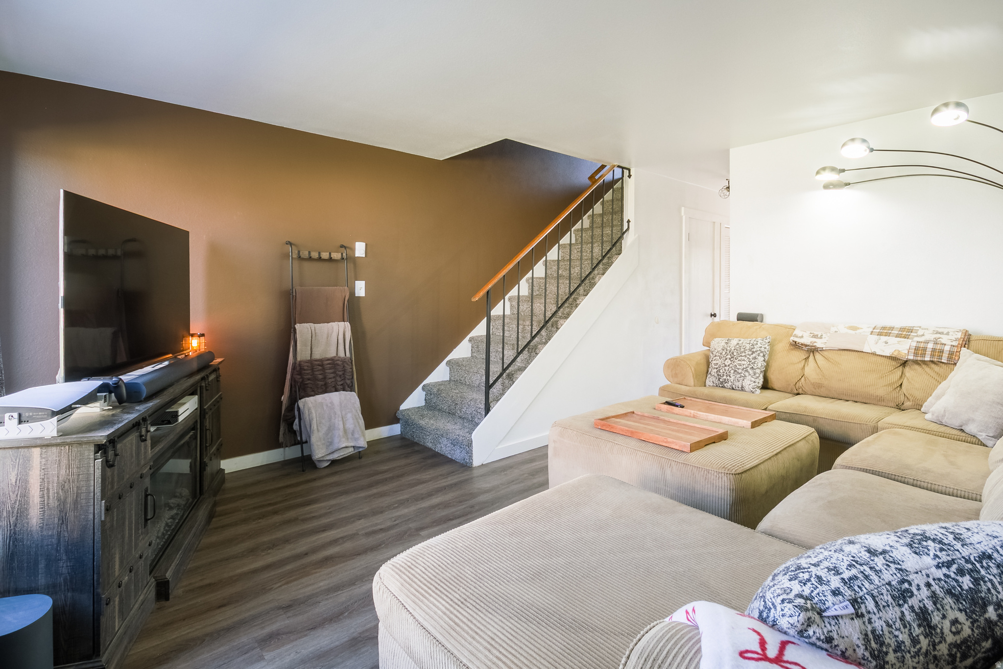 ASHLEY PARK CONDO PH - Residential