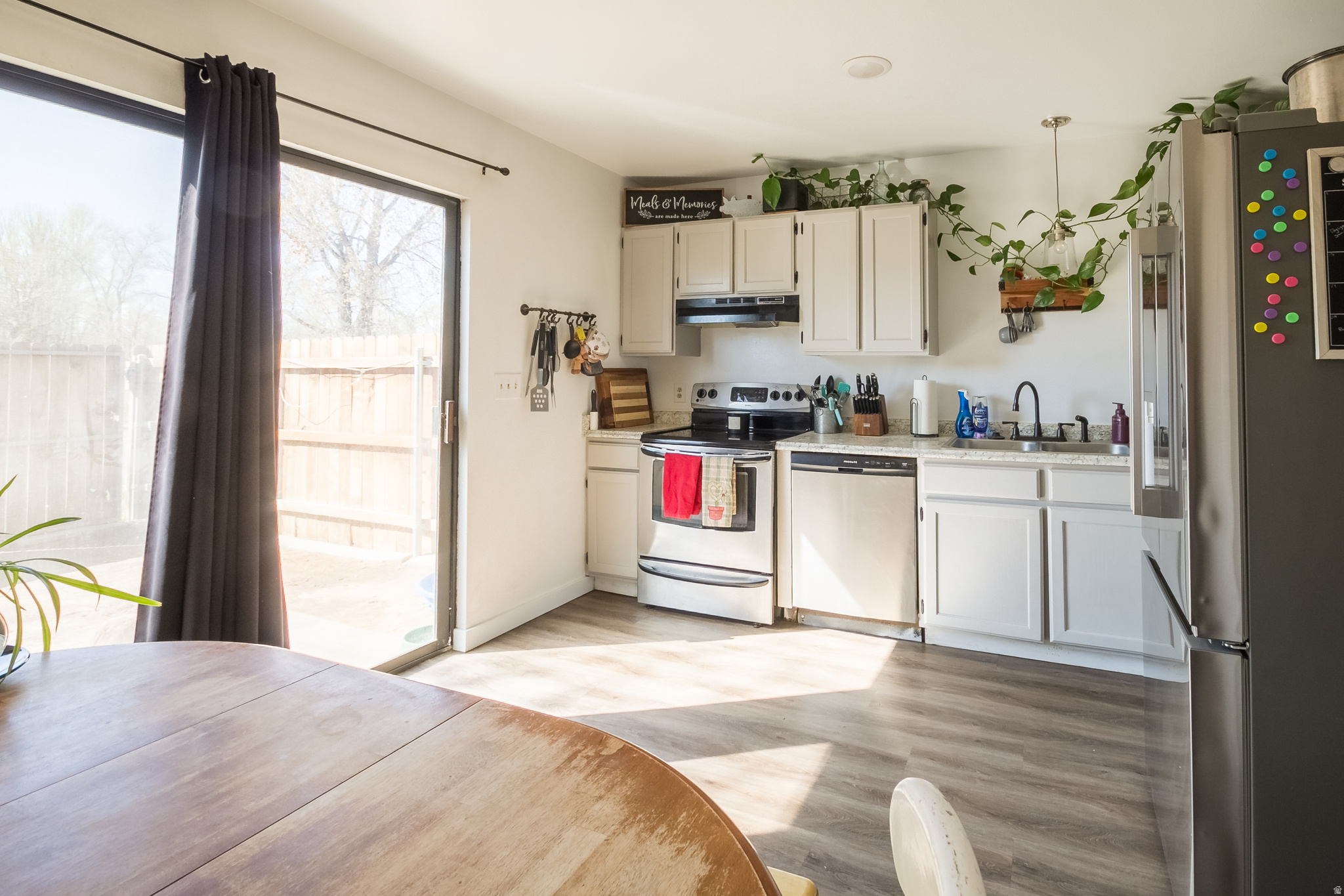 ASHLEY PARK CONDO PH - Residential