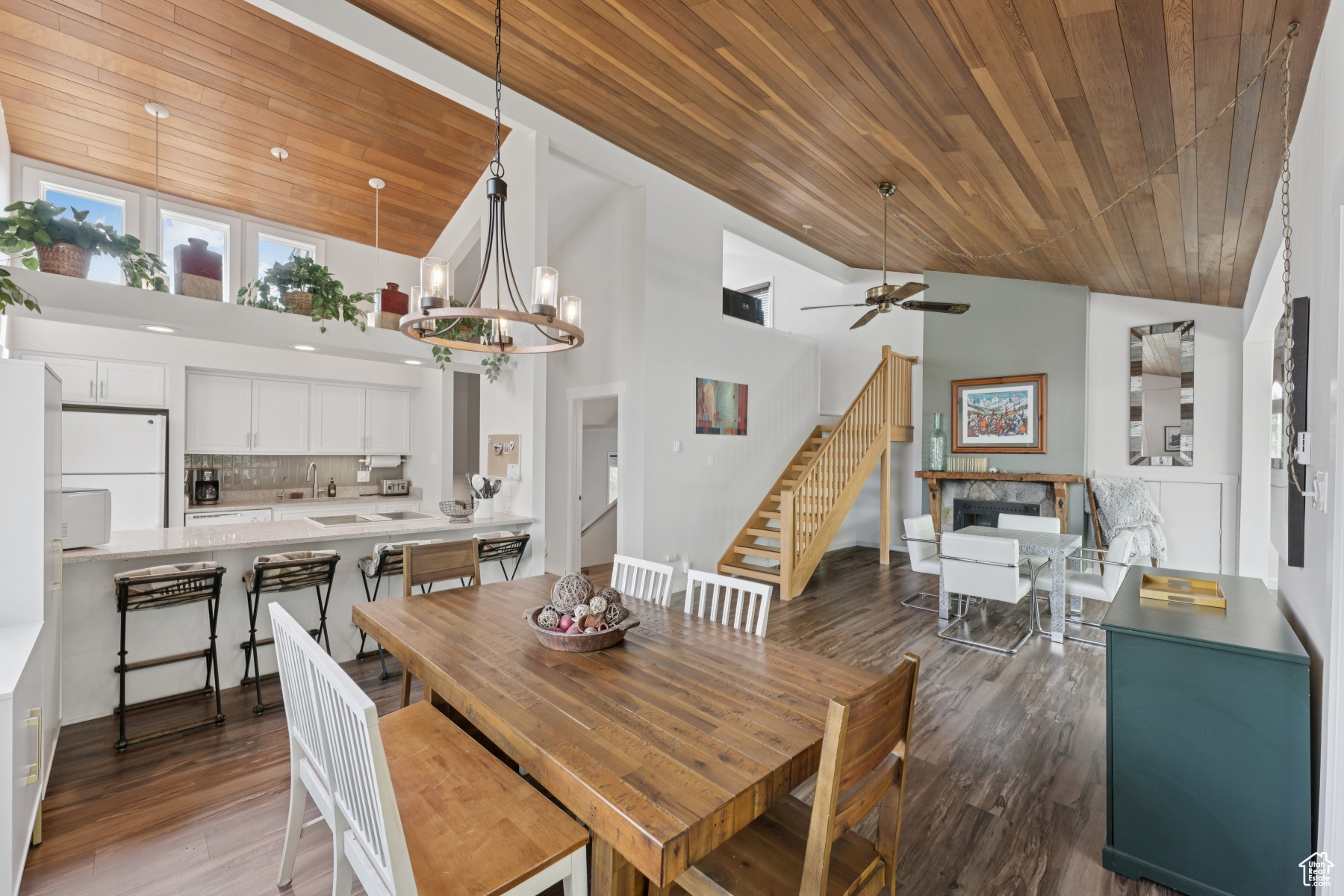CRESCENT RIDGE CONDO - Residential