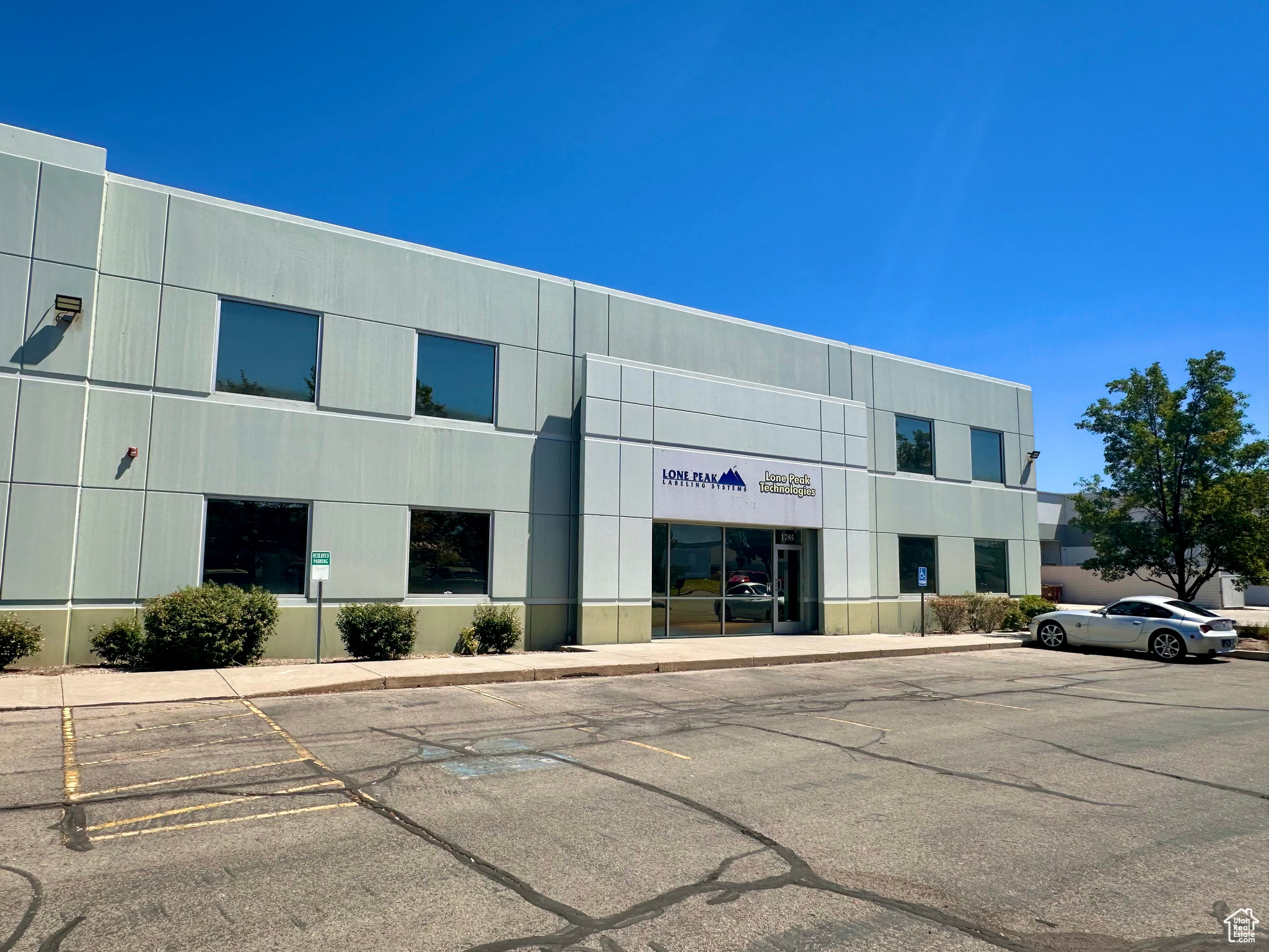 PARK - Commercial Sale