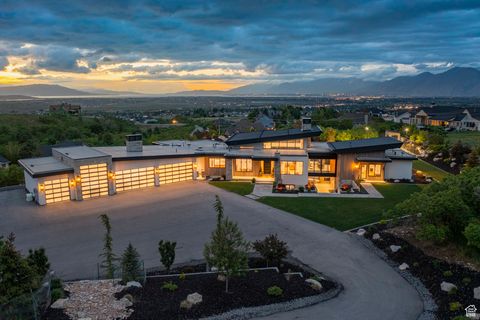 Photo of 630 N LOAFER CANYON RD, Elk Ridge, UT 84651 (MLS # 2084983)