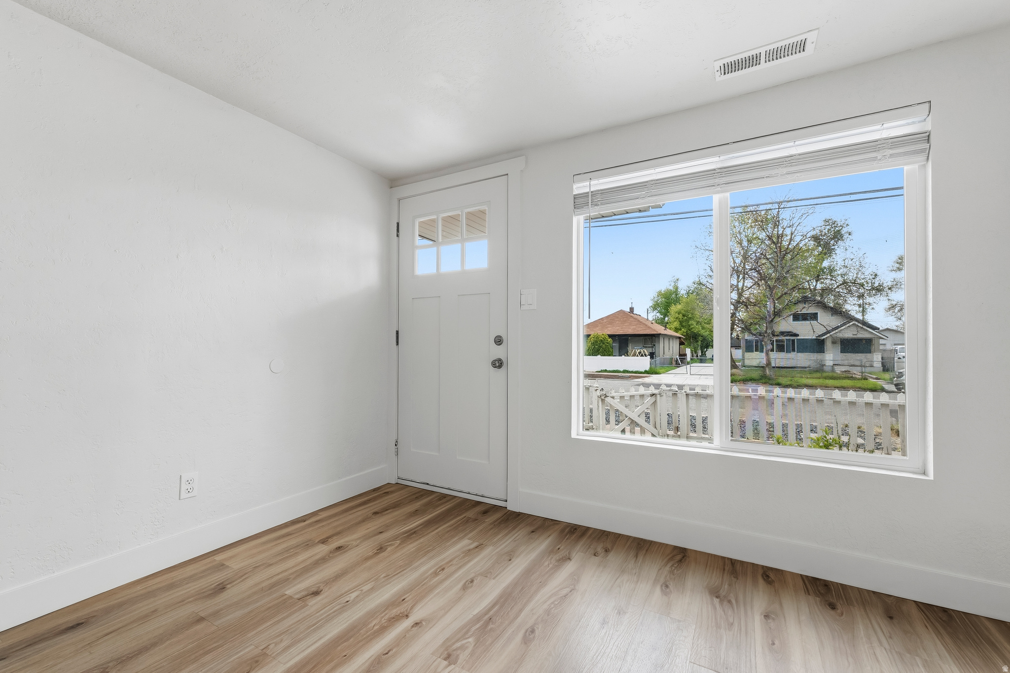 WOODMANSEES ADDITION - Residential Lease