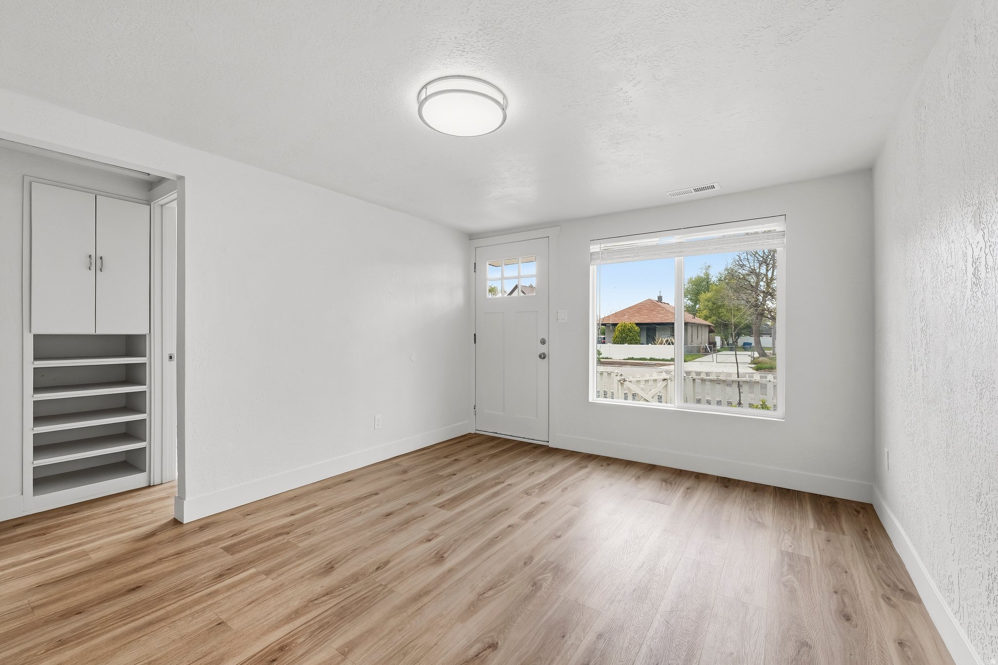 WOODMANSEES ADDITION - Residential Lease