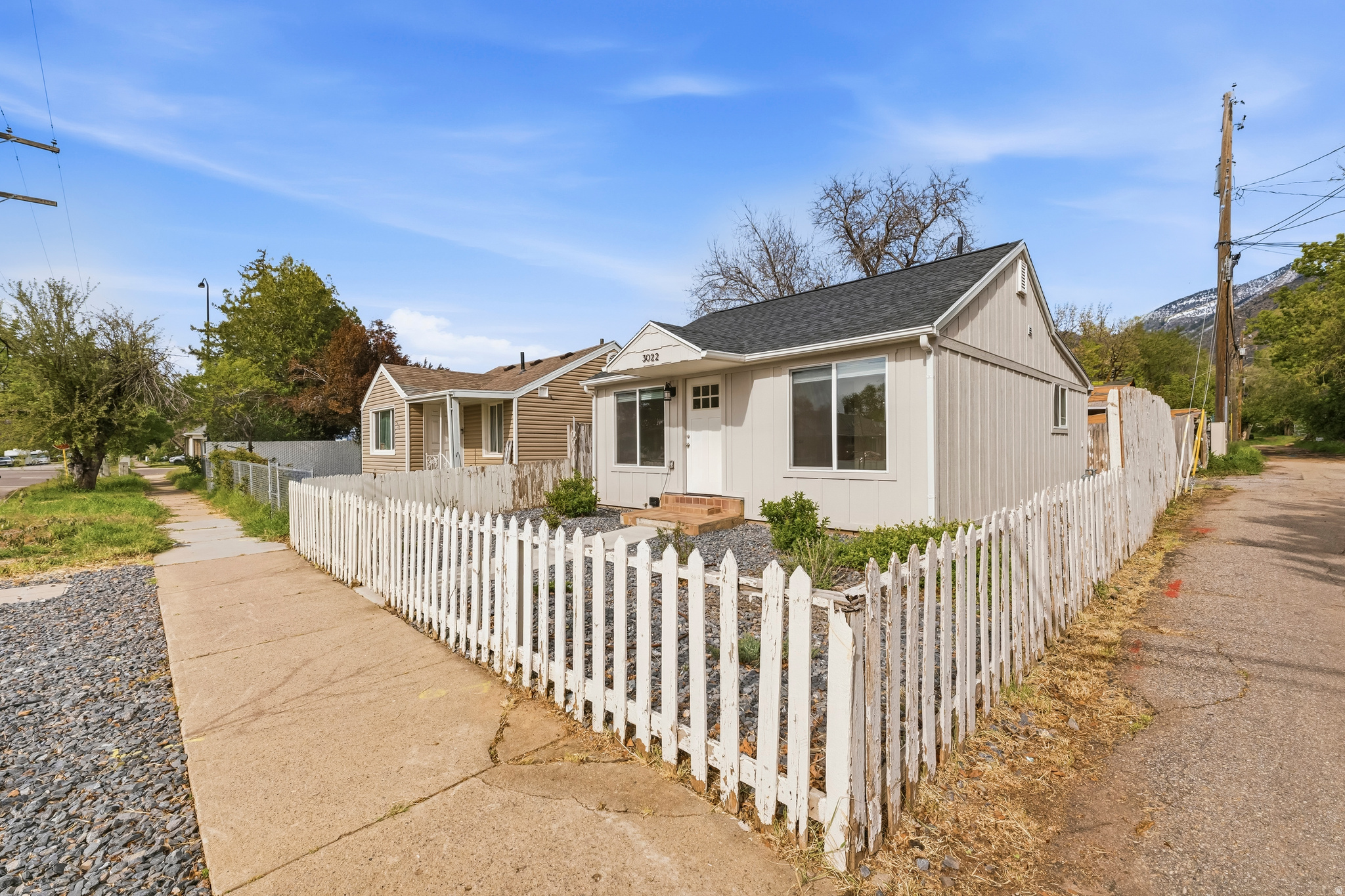 WOODMANSEES ADDITION - Residential Lease