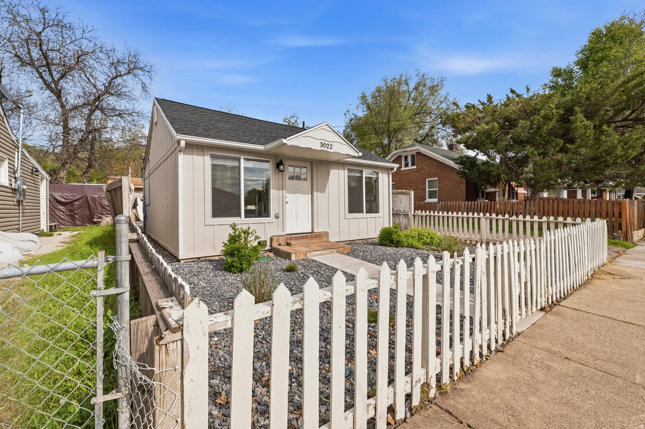 WOODMANSEES ADDITION - Residential Lease