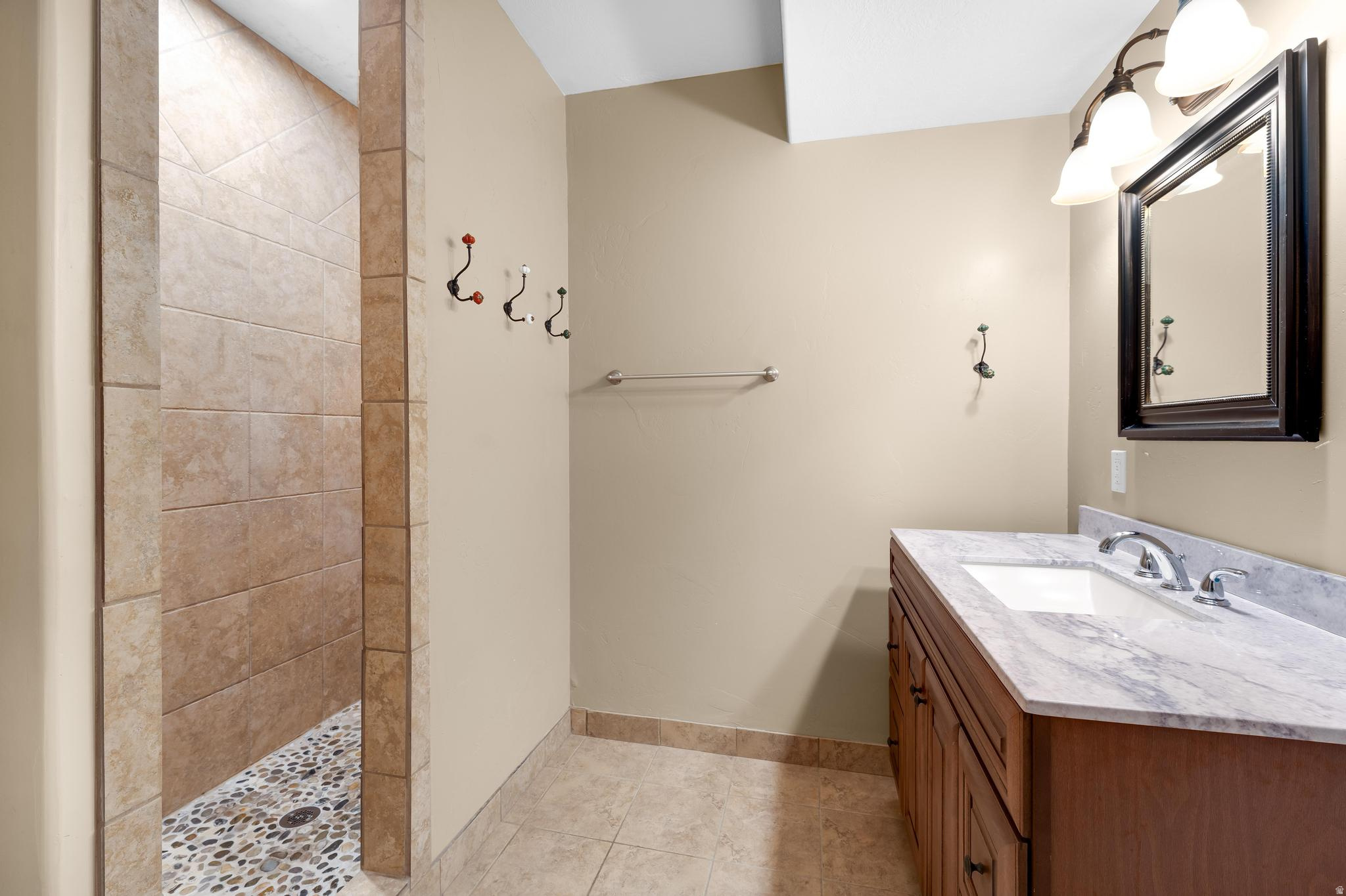 MADISON MEADOWS - Residential