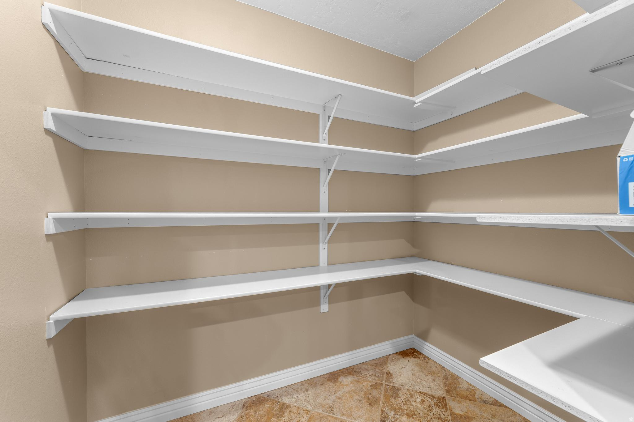 MADISON MEADOWS - Residential