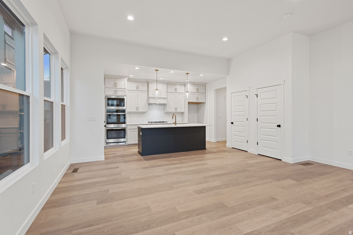 DAYBREAK - Residential