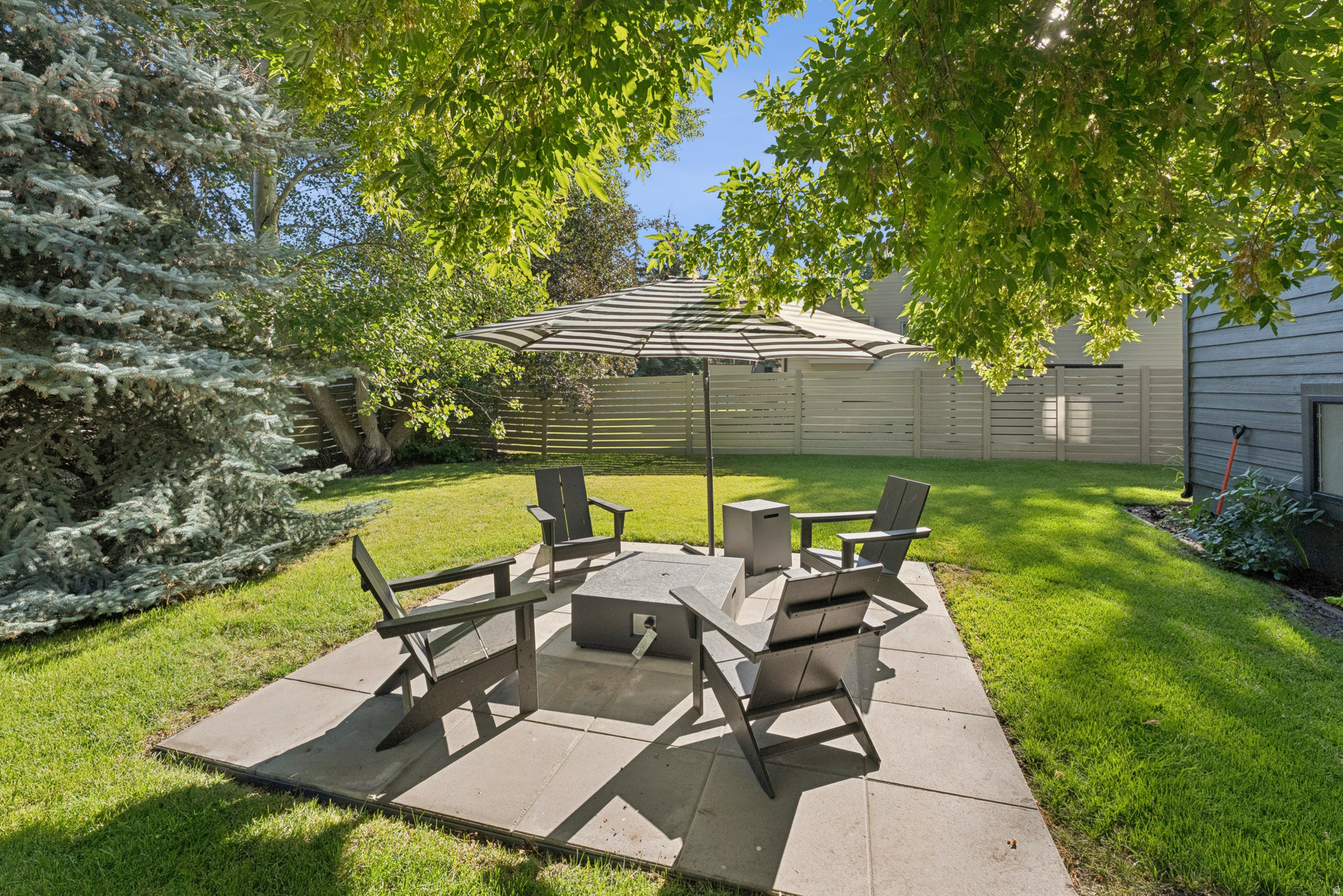 PARK MEADOWS SUBDIVI - Residential Lease