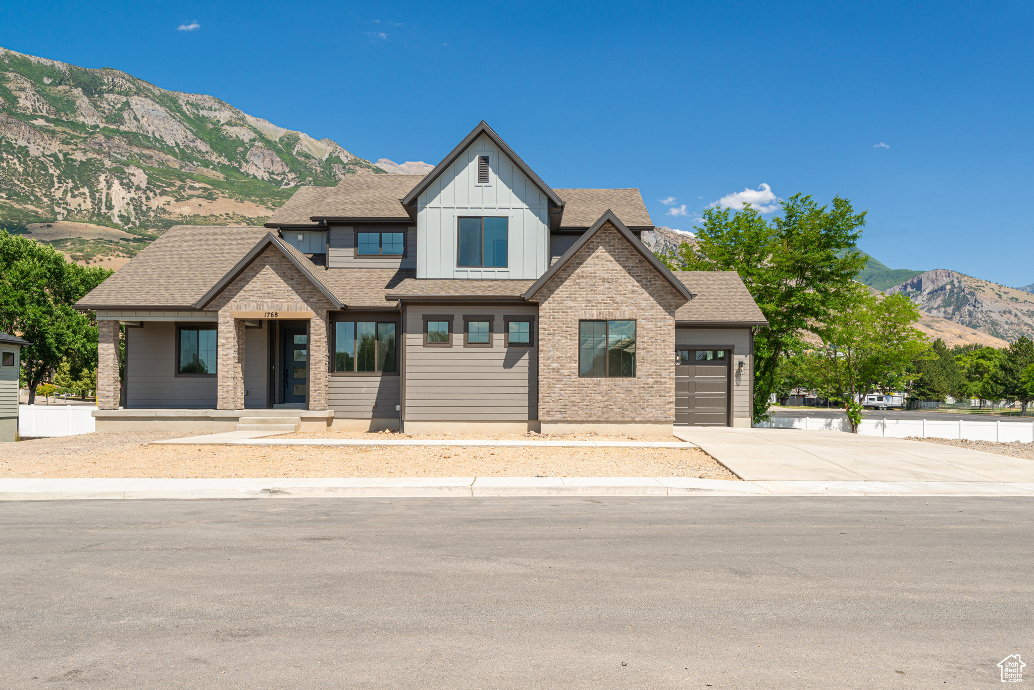 Pleasant Grove, Utah 84062, United States, 6 Bedrooms Bedrooms, ,5 BathroomsBathrooms,Residential,Active,128978