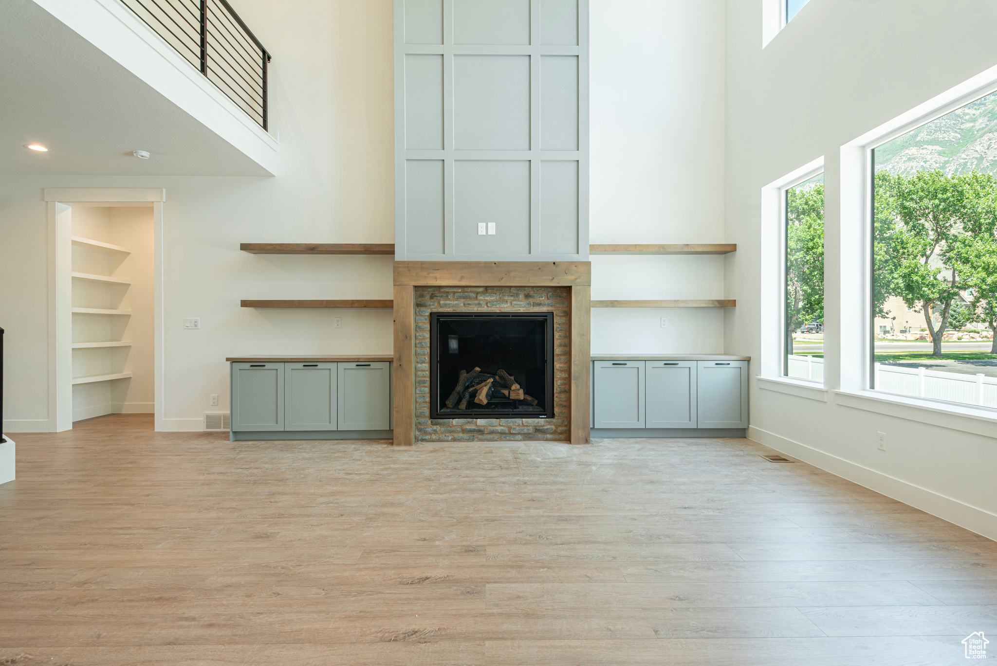 Pleasant Grove, Utah 84062, United States, 6 Bedrooms Bedrooms, ,5 BathroomsBathrooms,Residential,Active,128978