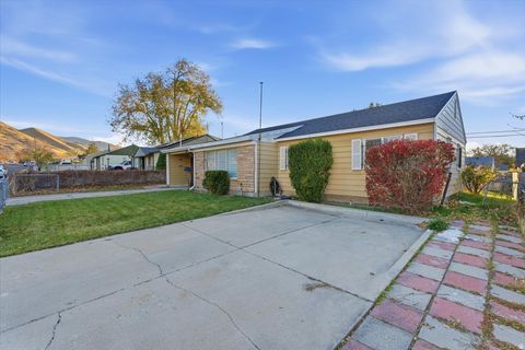 Photo of 220 S 320 W, Tooele, UT 84074 (MLS # 2123175)