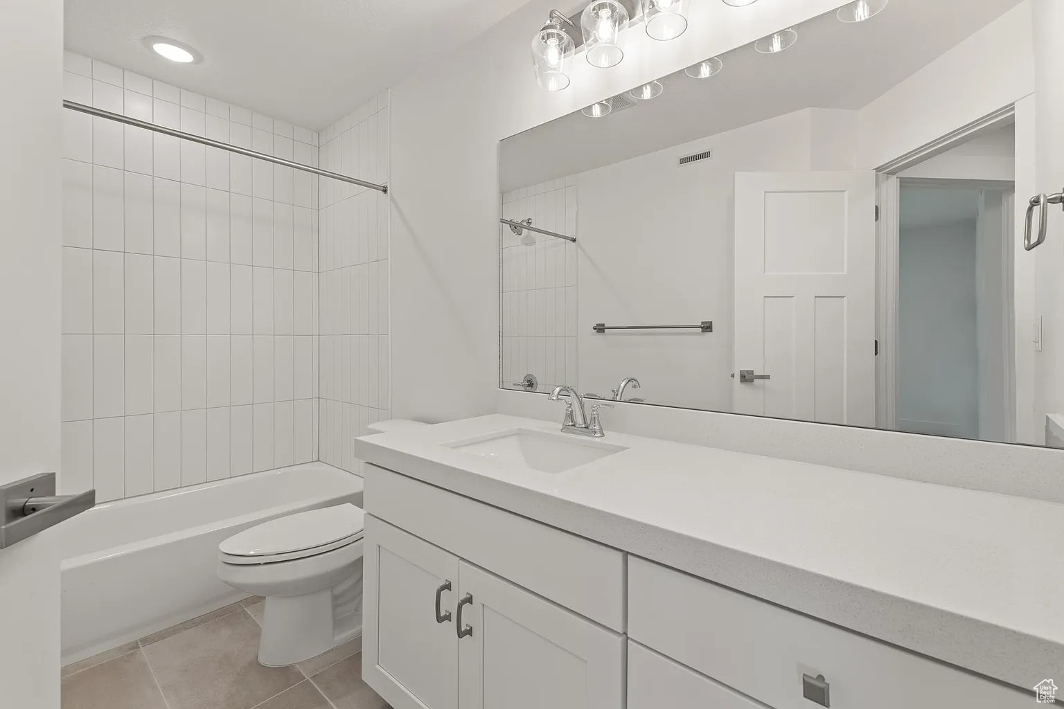 PRESTWICK - Residential