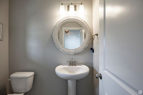 Tiny photo for 1876 S 1230 W, Syracuse, UT 84075 (MLS # 2113876)