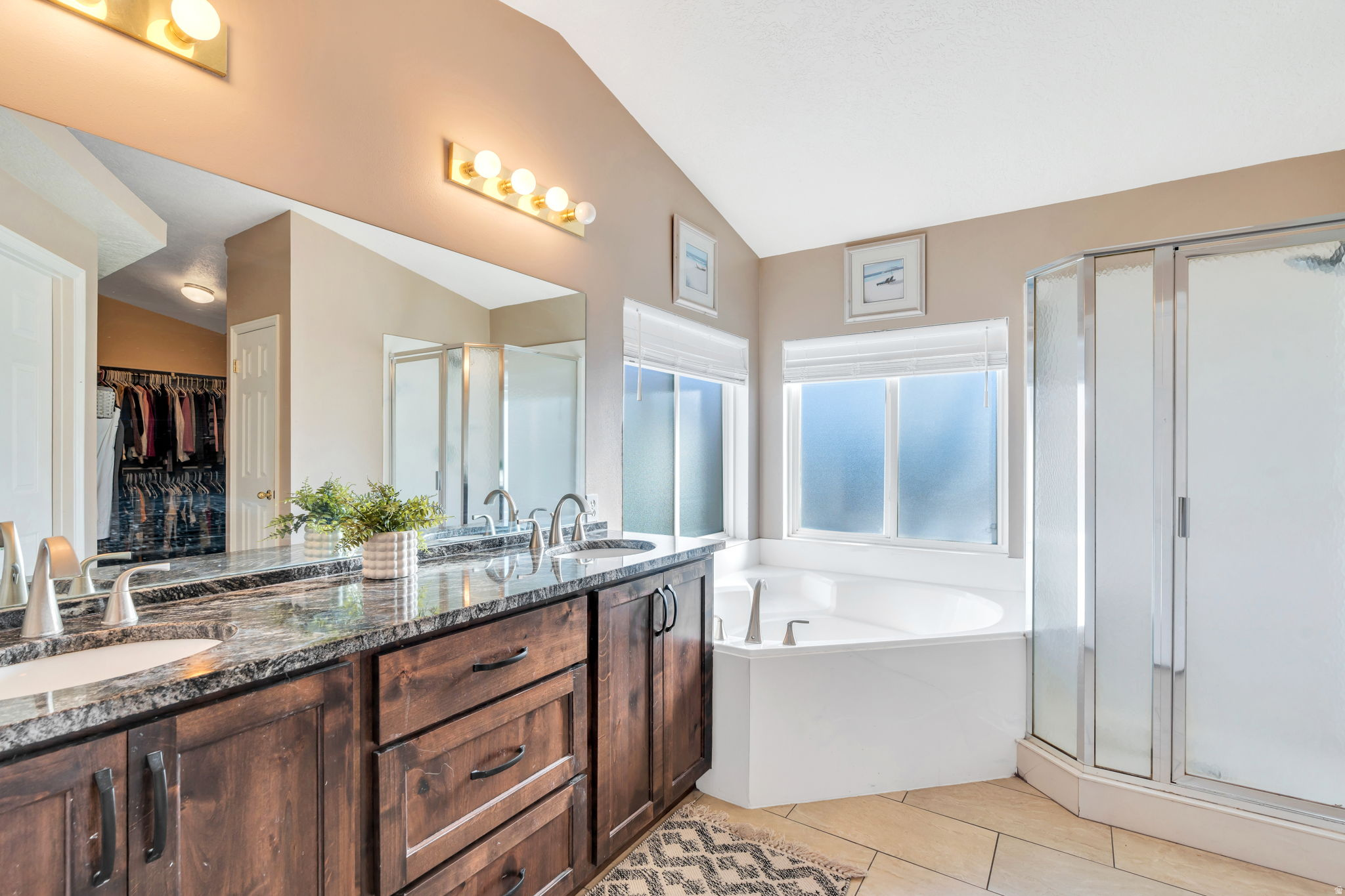 ORCHARD HILLS ACRES - Residential