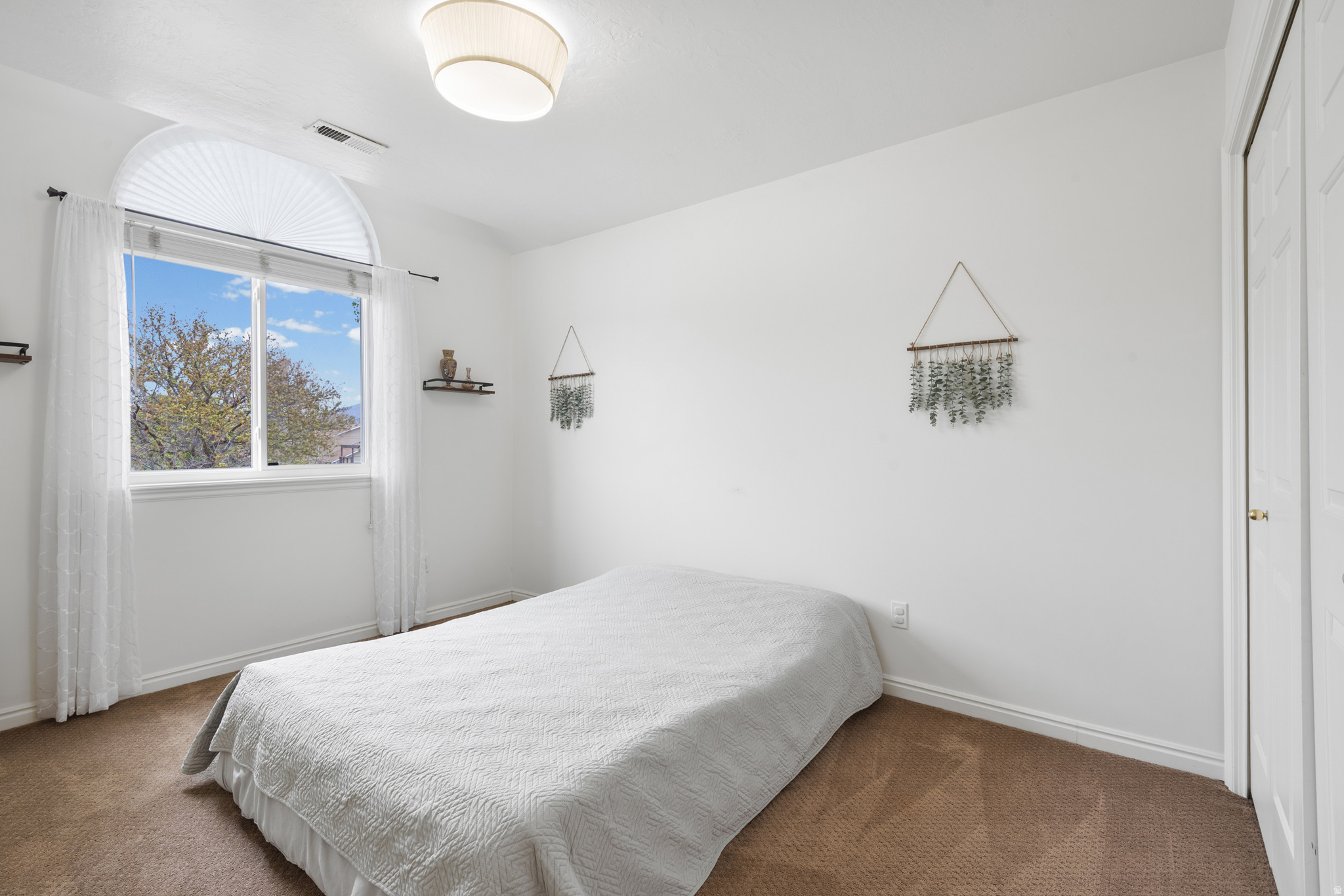 WHITE CITY - Residential