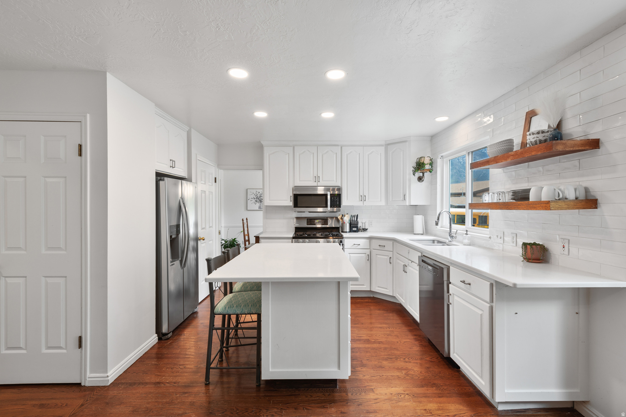 WHITE CITY - Residential