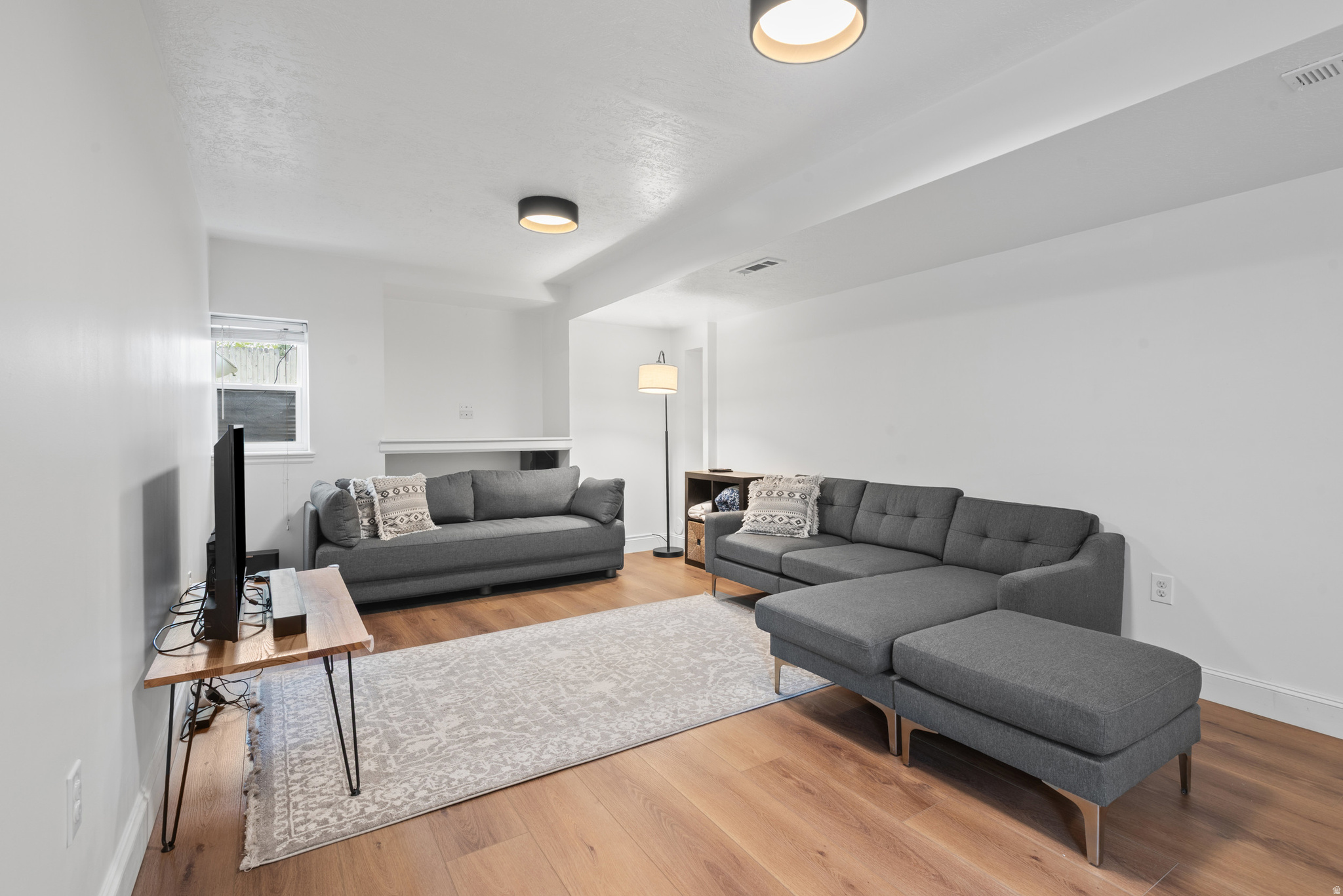 WHITE CITY - Residential