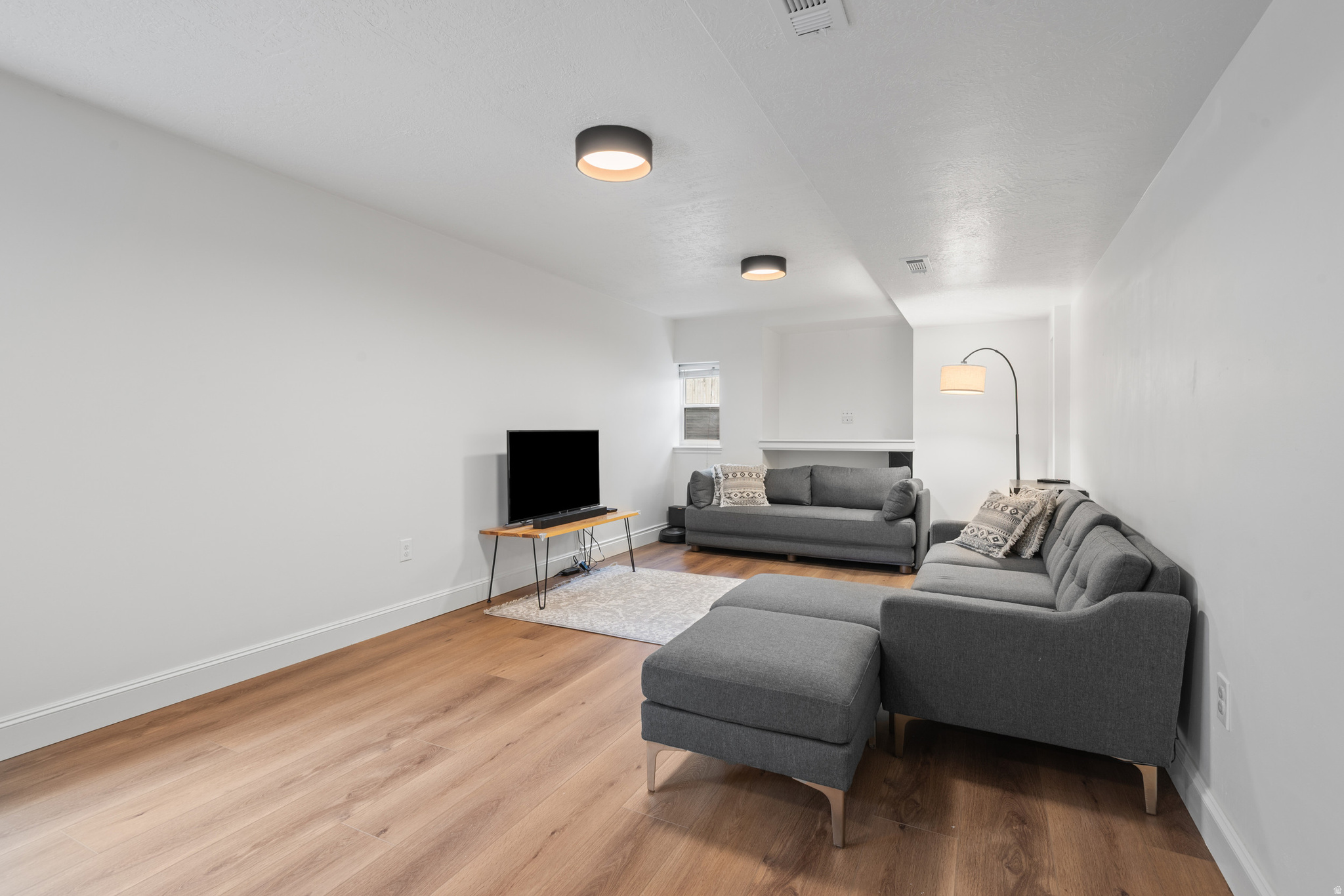 WHITE CITY - Residential